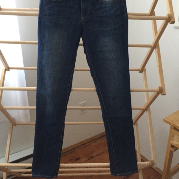 Straight leg like new jeans - Picture 3 of 4